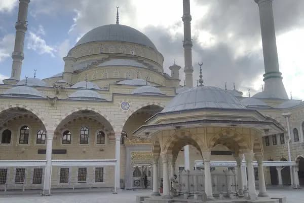 Taşoluk Yeşil Cami - Otobüs Durağı - İstanbul Arnavutköy