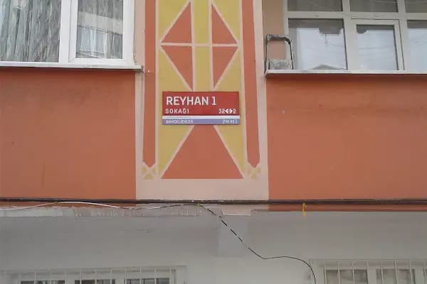 Reyhan Sk. Girişi Parkı - Park - İstanbul Bahçelievler