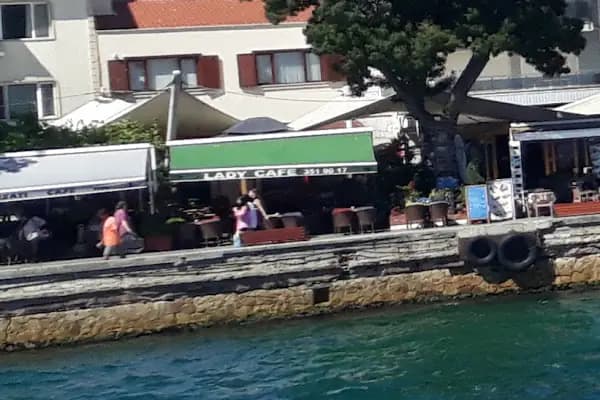 Lady Cafe - Kafe - İstanbul Adalar