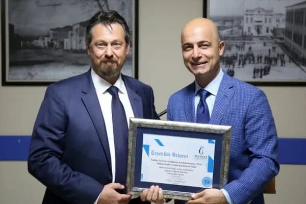 Prof. Dr. Taçkın Özalp, El Cerrahisi - El Cerrahisi Uzmanı - Manisa Yunusemre