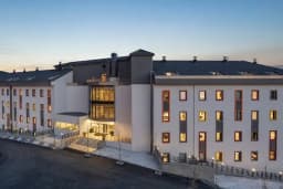 Hampton by Hilton