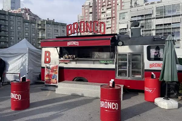 Bronco Ataşehir - Hamburger restoranı - İstanbul Ataşehir