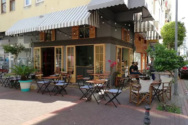Forty Coffee &amp; Accessory - Kahve dükkanı - Antalya Elmalı