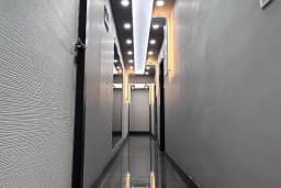 Rönesans Vip Bayraklı
