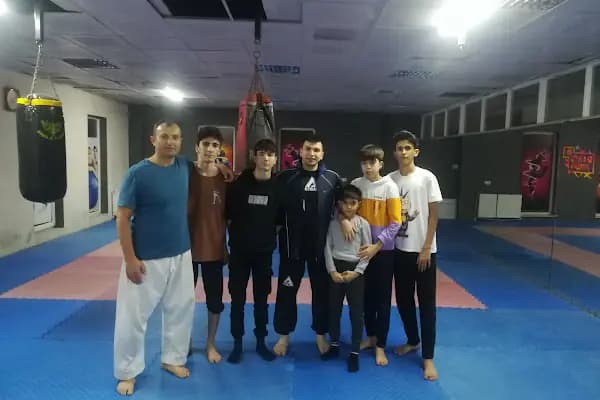 Ömer Faruk WingChun Kungfu - Dövüş Sanatları Okulu - Balıkesir Karesi