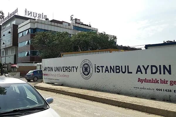 İstanbul Aydın Üniversitesi T Blok (Sosyal Bilimler Kampüsü) - Özel Üniversite - İstanbul Adalar