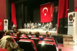Şükran Güngör - Yildiz Kenter Kültür Merkezi ve.tiyatro Sahnesi