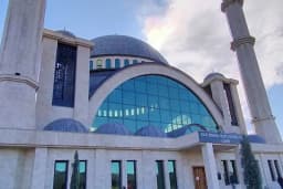 Hacı İsmail-Hafız Güzide Uğur Camii