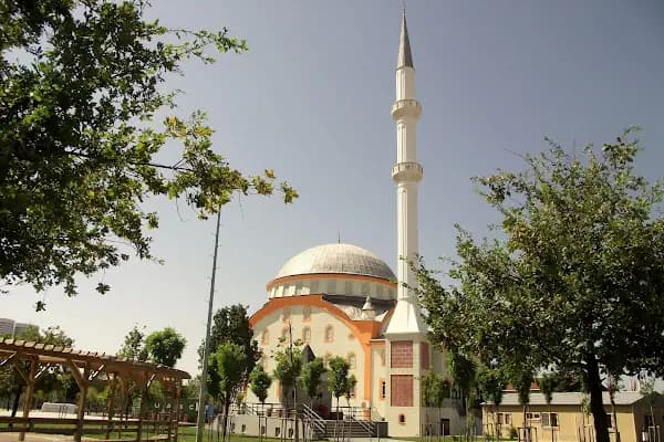 Yunus Emre Camii - Dini Kurum - İstanbul Ataşehir