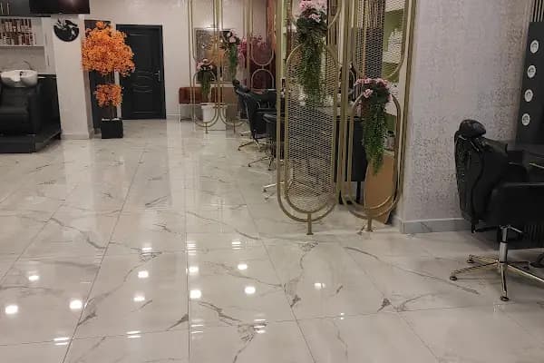 Konya Saloon Elit Saç Ve Türban Tasarım Bayan Kuaförü - Kuaför - Konya Meram