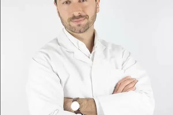 Doç. Dr. Arda Küçükgüven | Yüz Germe • Rinoplasti • Plastik Cerrahi - Estetik Cerrah - Ankara Çankaya