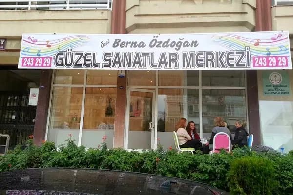 Berna Özdoğan Sanat Akademisi - Sanat Merkezi - İzmir Konak