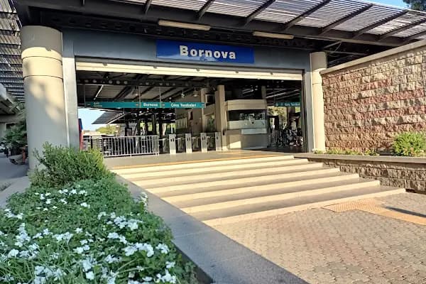 Bornova - Metro İstasyonu - İzmir Bornova