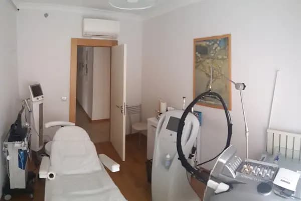 Opr. Dr. Aykut Mısırlıoğlu Estetik ve Plastik Cerrahi Uzmanı Ataşehir - Doktor - İstanbul Ataşehir