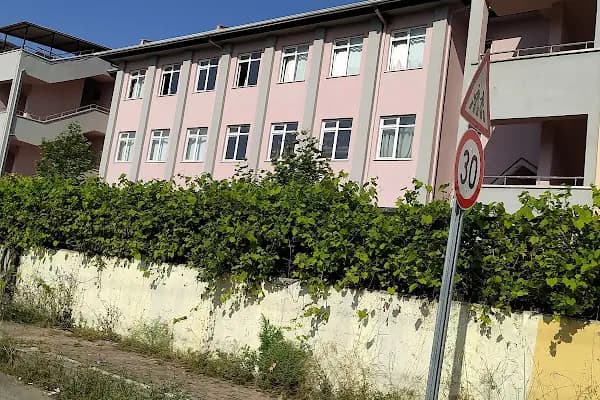 Şehit İlhan Küçük Solak Anadolu Lisesi - Okul - Kocaeli İzmit