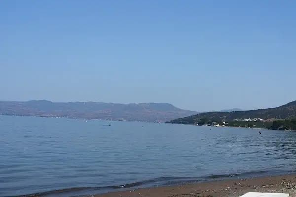 Bademli Halk Plajı - Turistik Yer - İzmir Dikili