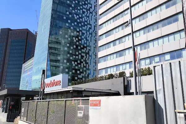 Vodafone Telekomünikasyon A.Ş. - Telekomünikasyon İşleri Yüklenicisi - İstanbul Kadıköy