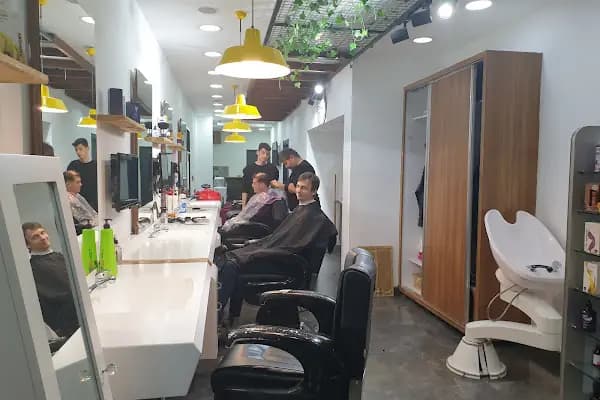 Salon Gökhan Erkek Kuaförü - Berber Dükkanı - İzmir Balçova