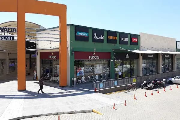 Novada Edremit AVM - Alışveriş merkezi - Balıkesir Altıeylül