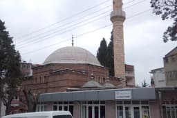 Elli İki Evler Cami