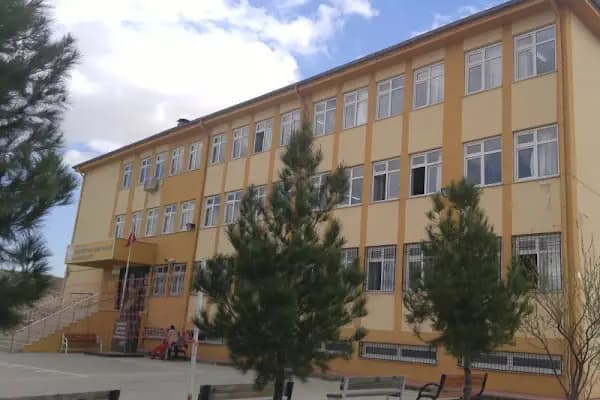 Yusuf İzzettin Ve Sadettin Bilgin Anadolu Kız Lisesi - Eğitim - Şanlıurfa Akçakale