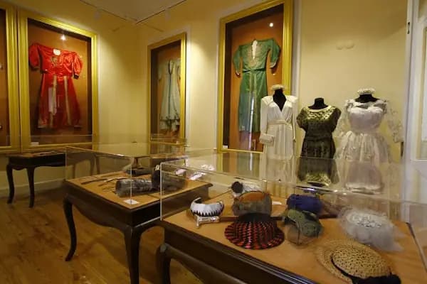 İzmir Kadın Müzesi - Müze - İzmir Konak