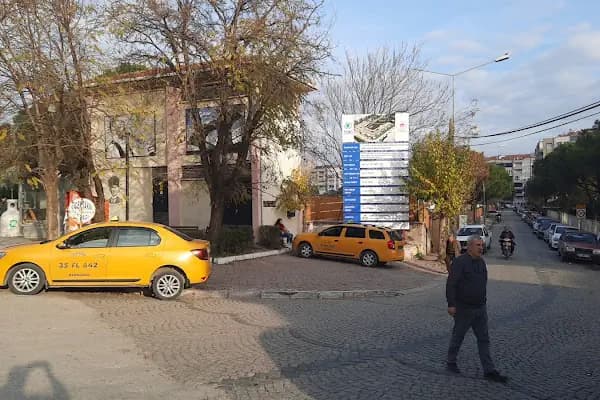 Bergama Taksi Çiçek Taksi - Taksi Durağı - İzmir Bornova