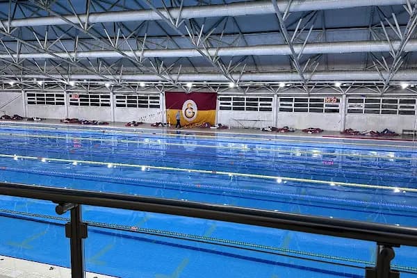 Galatasaray Ergun Gürsoy Olimpik Yüzme Havuzu - Spor kompleksi - İstanbul Maltepe