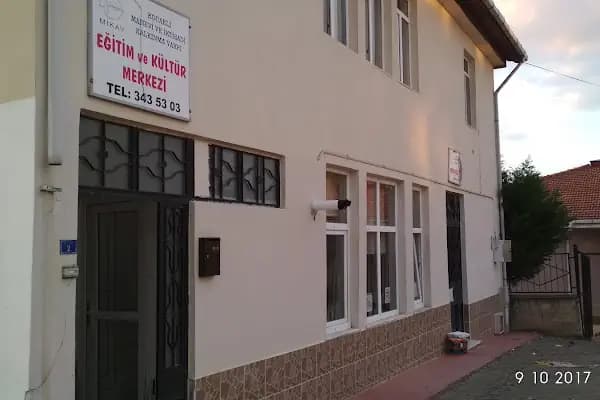MİKAV - Manevi ve İktisadi Kalkınma Vakfı - Okul - Kocaeli Başiskele
