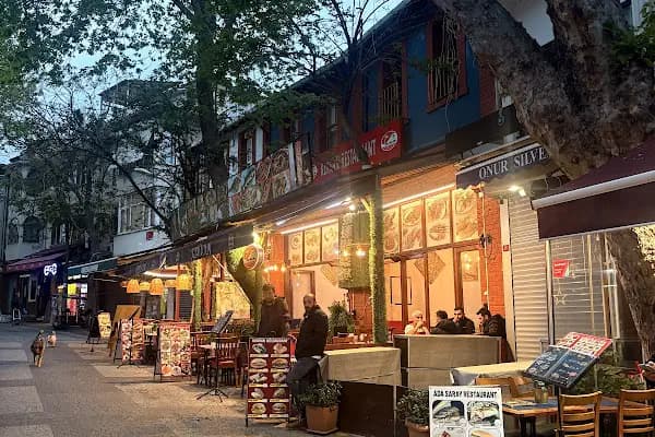 Madam Sofia Cafe &amp; Bar - Kafe - İstanbul Adalar