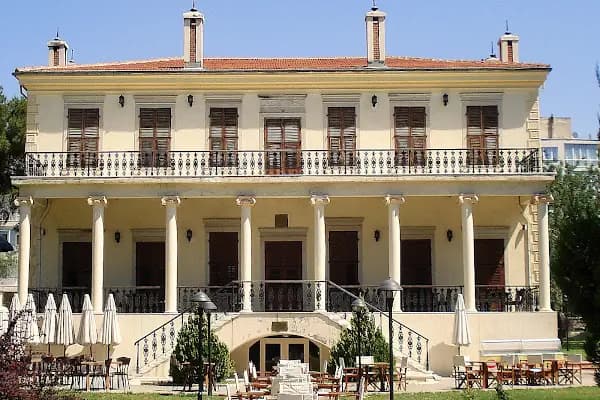 Murat Köşkü - Tarihi Yer - İzmir Bornova