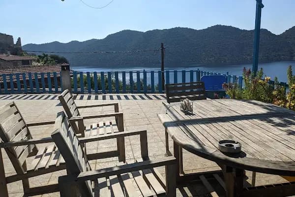 Zirve Cafe - Dondurma dükkanı - Antalya Demre