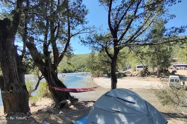 Kamp alanı ücretsiz - Park - Antalya Alanya