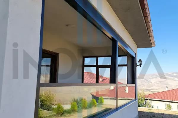 İnorma Yapı Sistemleri: Bioclimatic Pergola, Rolling Roof, Giyotin Cam, Zip Perde - Alüminyum Tedarikçisi - İstanbul Ataşehir