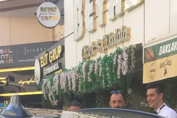 Beyaz Çiçek Çikolata - Çiçekçi - İzmir Kemalpaşa