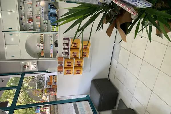 Çınar Eczanesi - Eczane İçeren İşletme - İstanbul Bağcılar