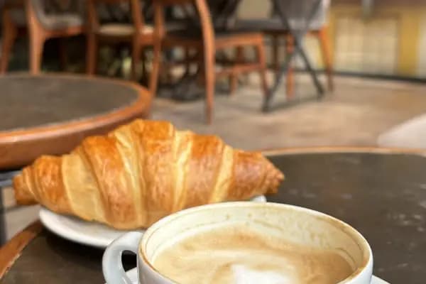 Caffè Nero - Kahve dükkanı - İstanbul Bağcılar