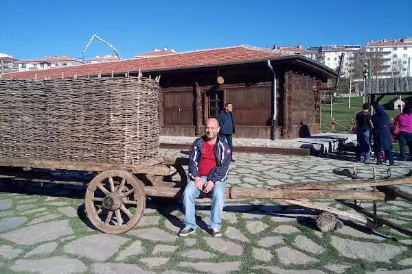 Karapürçek Dinlenme Ve Oyun Alanı - Park - Ankara Altındağ