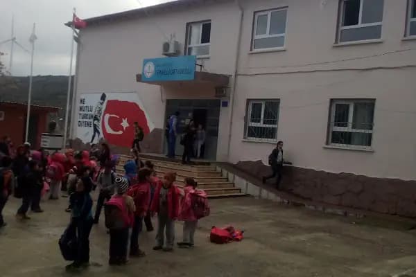İsmailli Ortaokulu - Okul - İzmir Aliağa