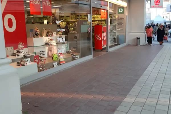 Deichmann - Ayakkabı mağazası - Bursa İnegöl