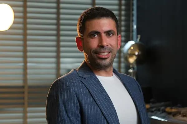 Op. Dr. Gökhan Akkök - Estetik Cerrahi Kliniği - İstanbul Kadıköy