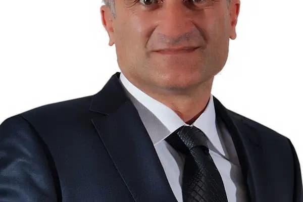 Uzm. Dr. Erdal Duman iç hastalıkları endokrinoloji ve metabolizma hastalıkları kliniği - Doktor - İzmir Konak