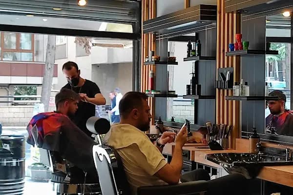 Saloon By Alican - Berber Dükkanı - İstanbul Maltepe