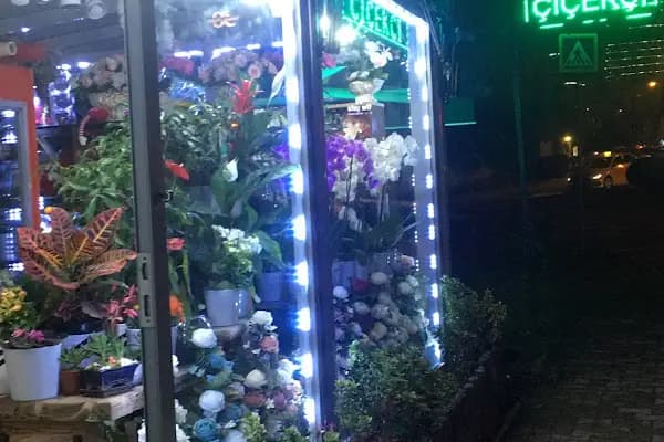 Nazlım çiçekcilk Ataşehir - Çiçekçi - İstanbul Esenler