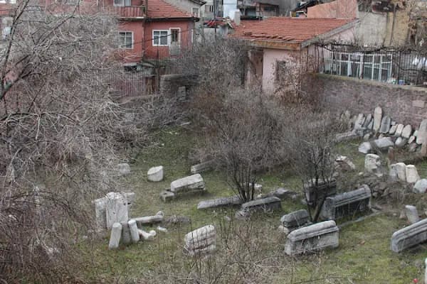 Kırlar( Kadılar) Mezarlığı - Mezarlık - Ankara Yenimahalle