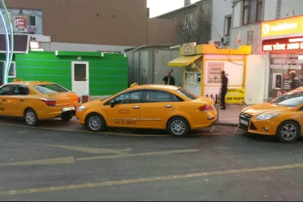 Yeni Mahalle Taksi Durağı - Taksi Durağı - İstanbul Kadıköy