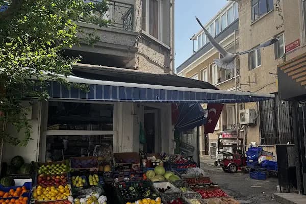 Tarihi Roma Dondurmacısı - Viva Burgazada - Dondurma dükkanı - İstanbul Adalar