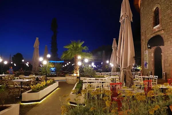 Cephanelik Hotel Trabzon - Otel - Trabzon Akçaabat