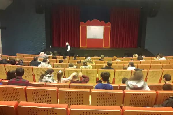 Şehir Tiyatroları Gaziosmanpaşa Sahnesi - Tiyatro Sahnesi - İstanbul Ataşehir