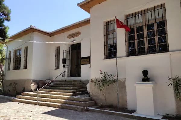 Müesser Aktaş Tarih ve Etnoğrafya Tarih Evi - Müze - İzmir Aliağa